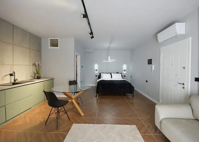 The House Of Flowers Apartment Shkoder